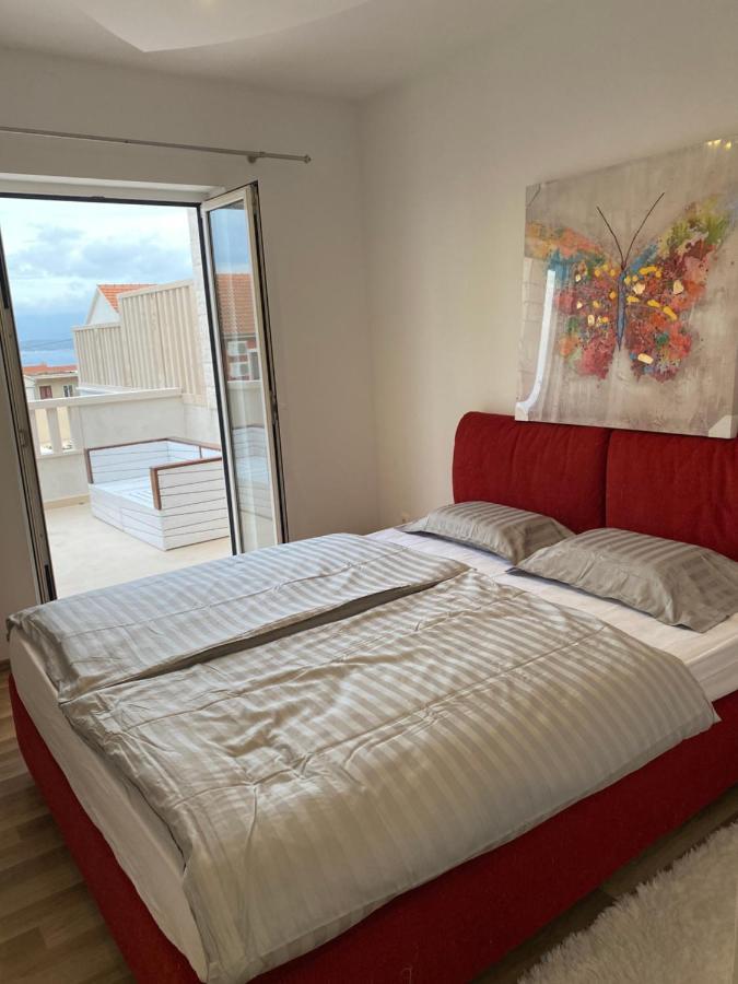 Villa Mediterra Garden & Pool Бол Екстер'єр фото