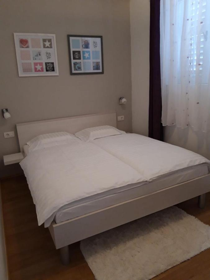 Villa Mediterra Garden & Pool Бол Екстер'єр фото